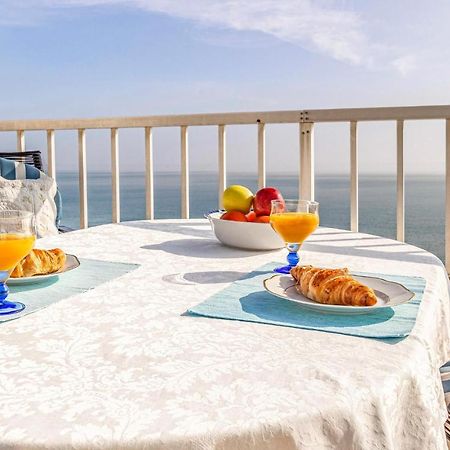 Cozy Apartment In Benalmadena With House Sea View Exteriér fotografie